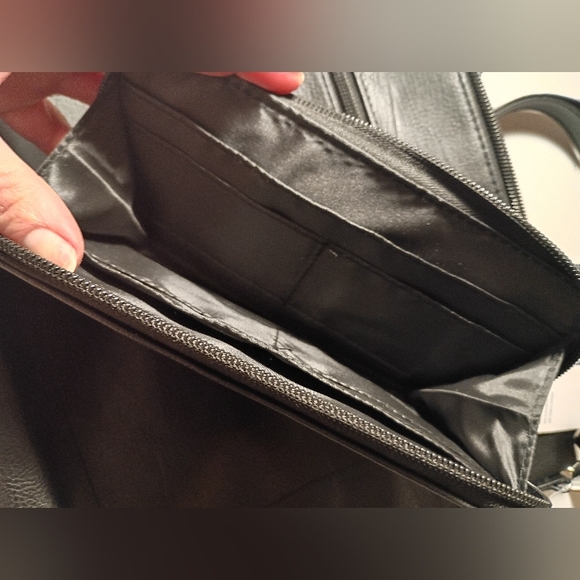 Just Be Classic Black Shoulder Bag Set - Picture 6 of 7